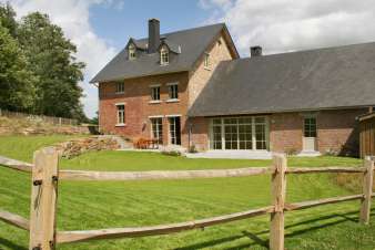 Luxueus, prachtig gelegen vakantiehuis voor 12 personen te huur in Anhe