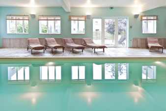 Luxe vakantiehuis voor 16 met privzwembad en jacuzzi in Durbuy, Ardennen
