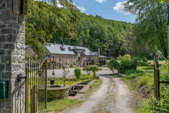 Authentiek vakantiehuis in Couvin, Ardennen: comfort en natuur